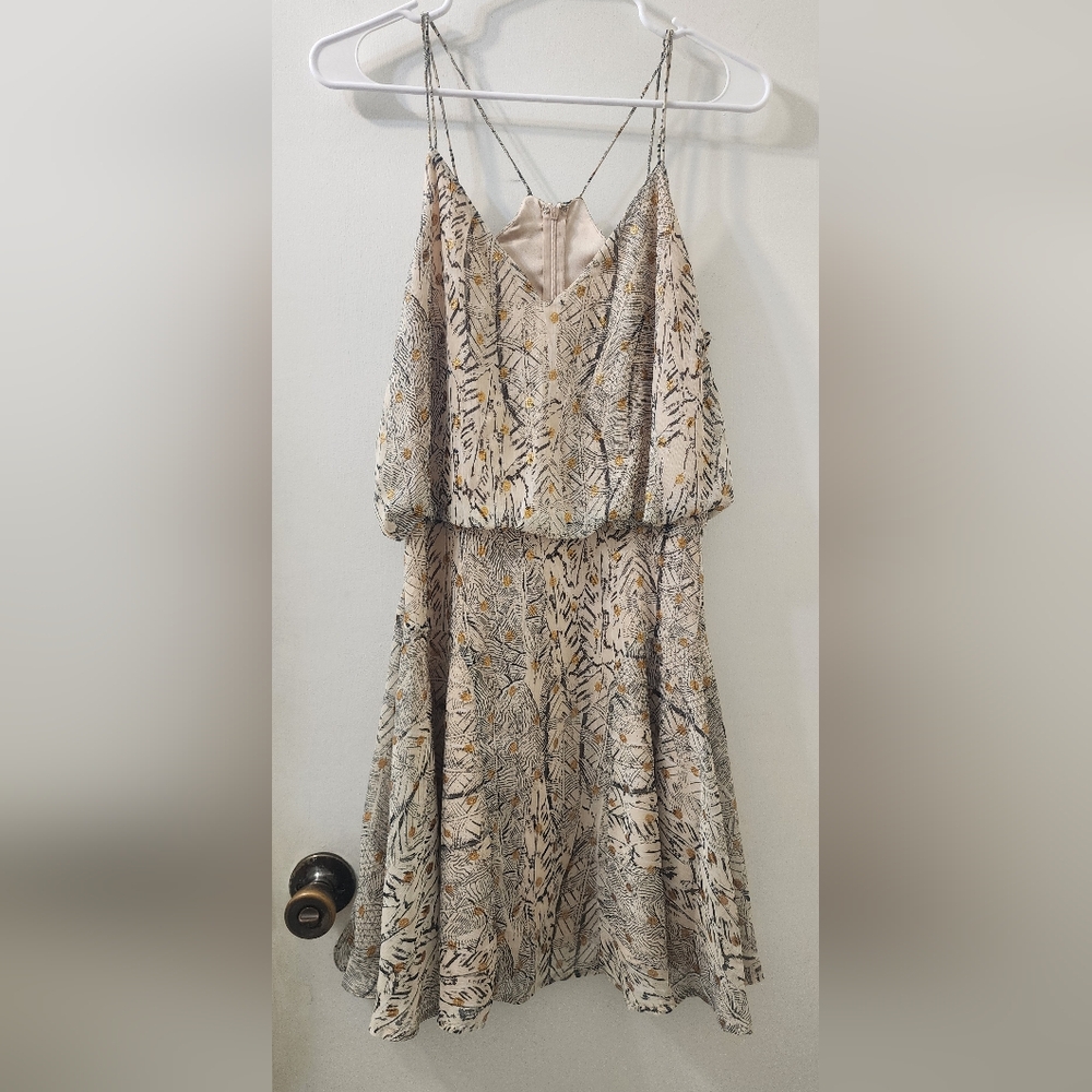 Elegant Beige Patterned‎ Dress